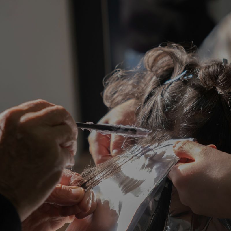 mechas balayage pelo corto en Valencia