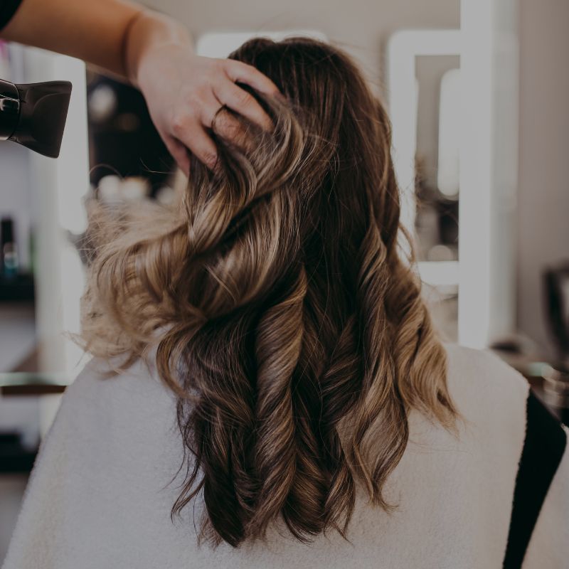 servicio de mechas en Valencia: mechas balayage, babylights, californianas...