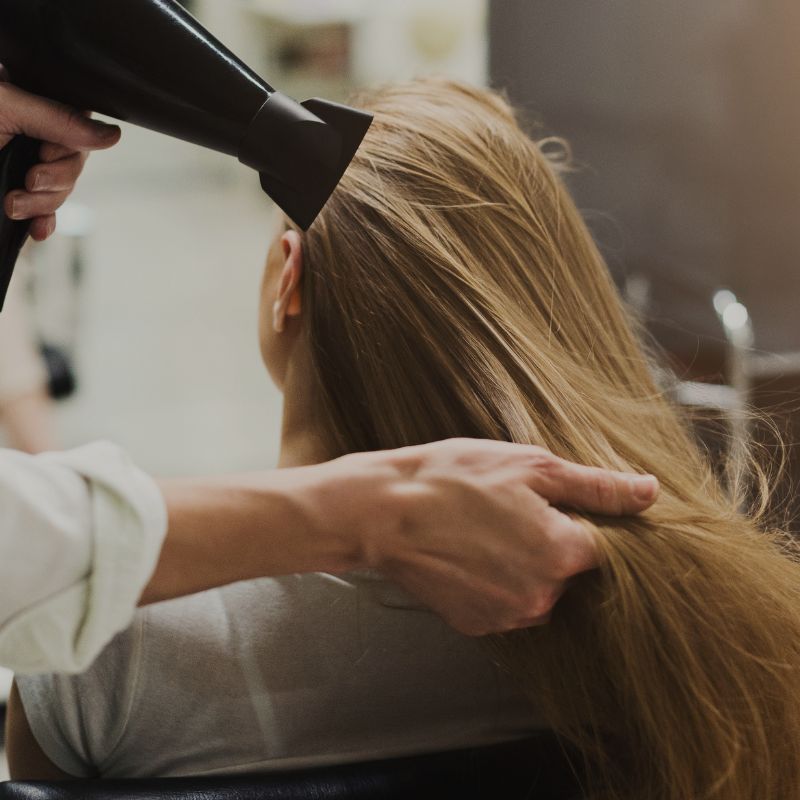 secado de alisado de pelo
